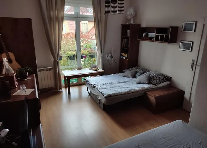 Olivia Centrum Z Zamknietym Parkingiem